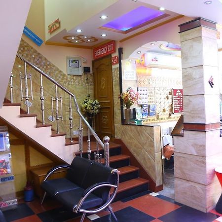 Hotel Ayesha Palace 델리 외부 사진